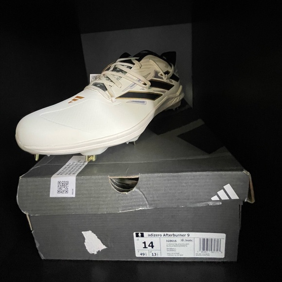 Adidas afterburner cleats - Picture 2 of 3